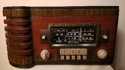 Electronic collectibles image of radio